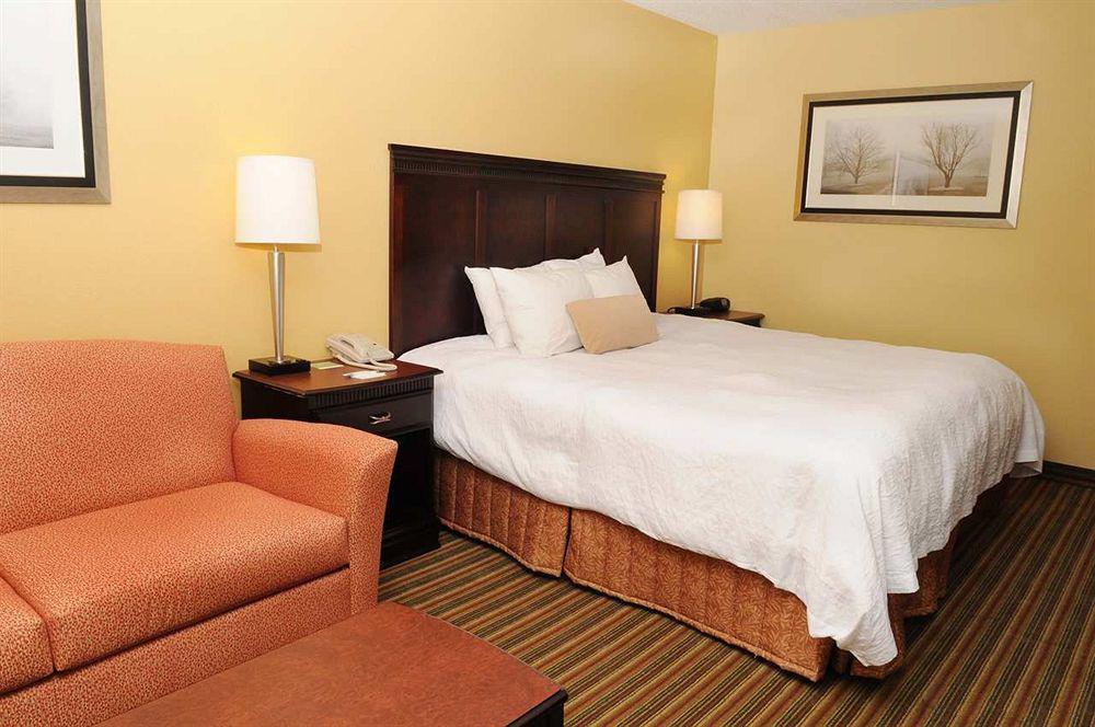 Hotel Hampton 3*