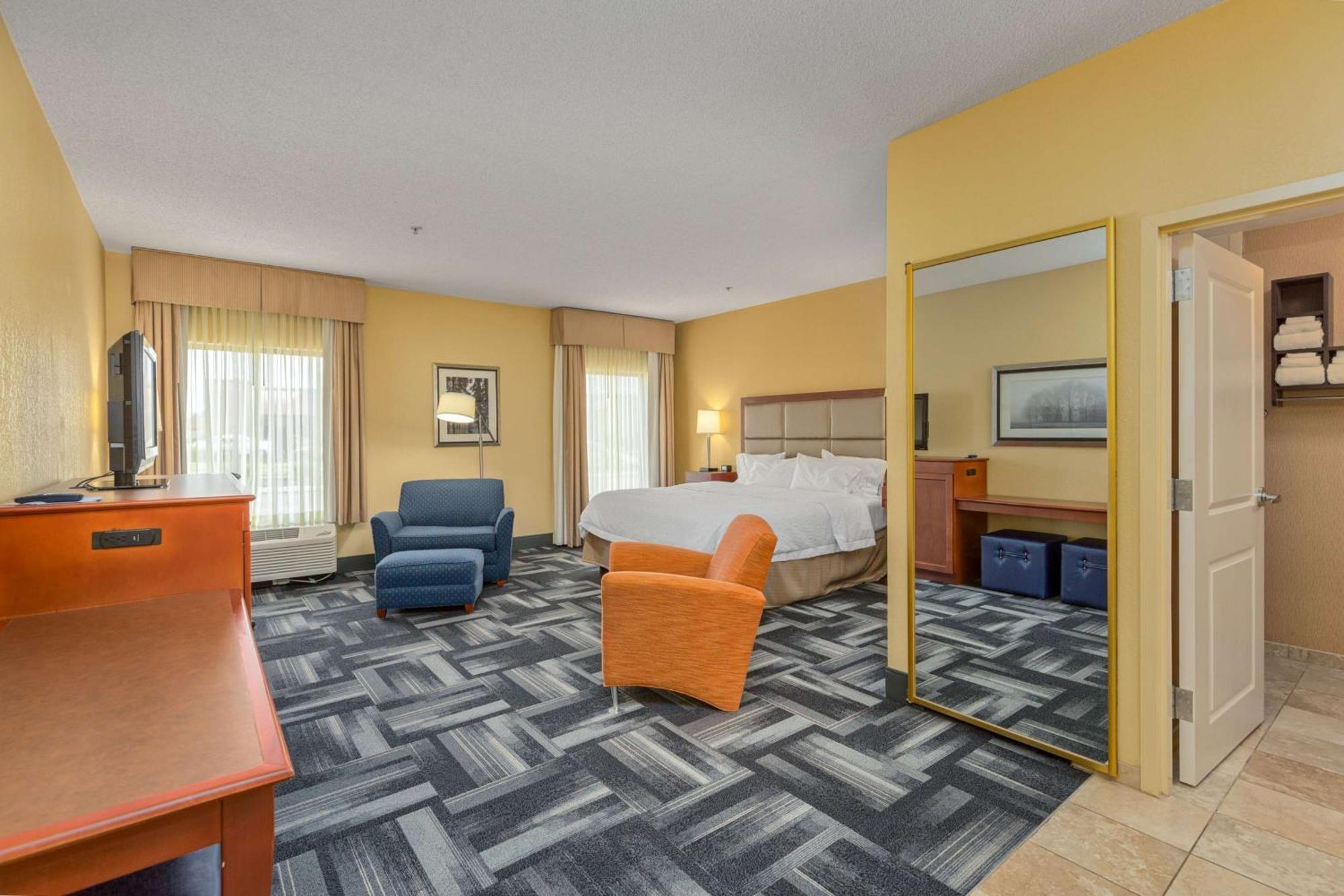 Hampton Hotel 3*